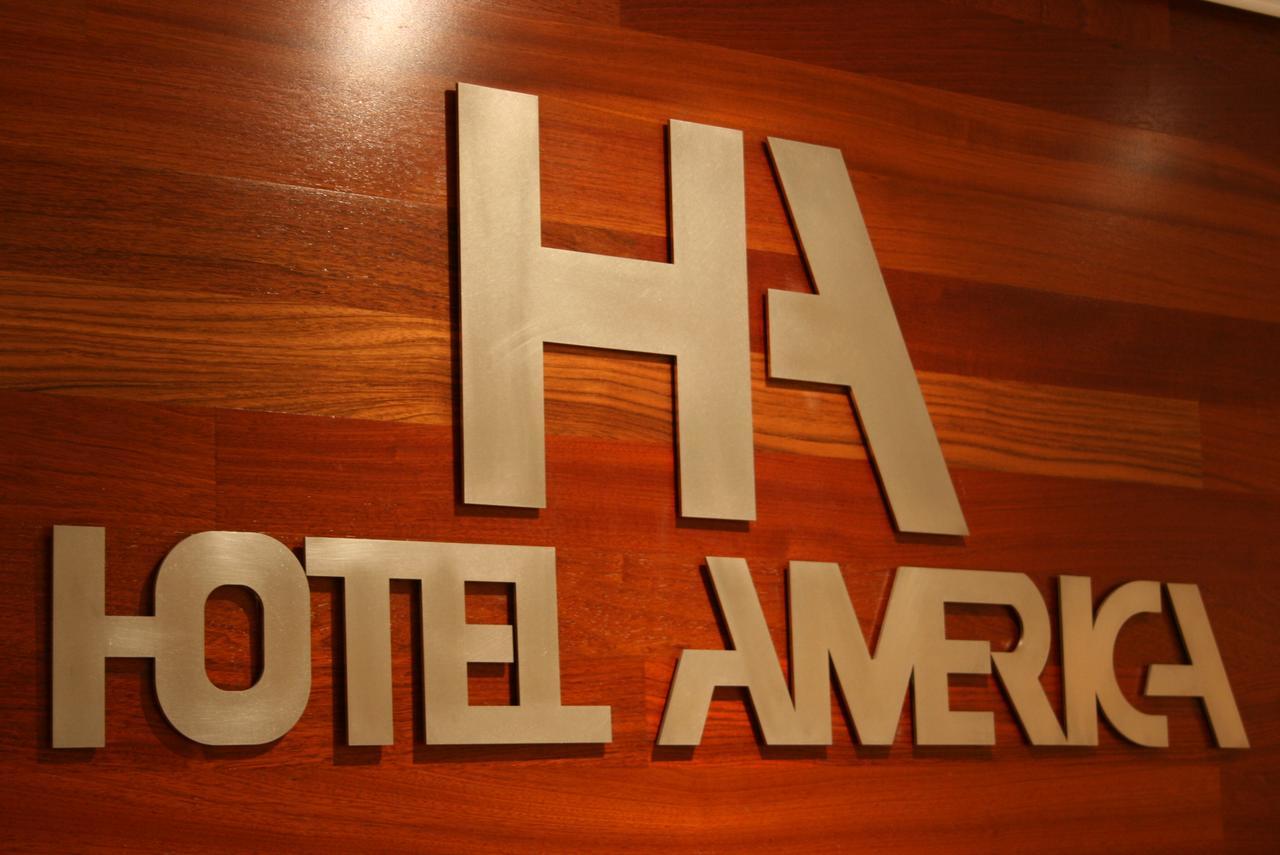 Hotel America Игуалада Екстериор снимка